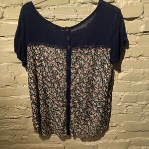 Free people lacy button back t shirt boho S